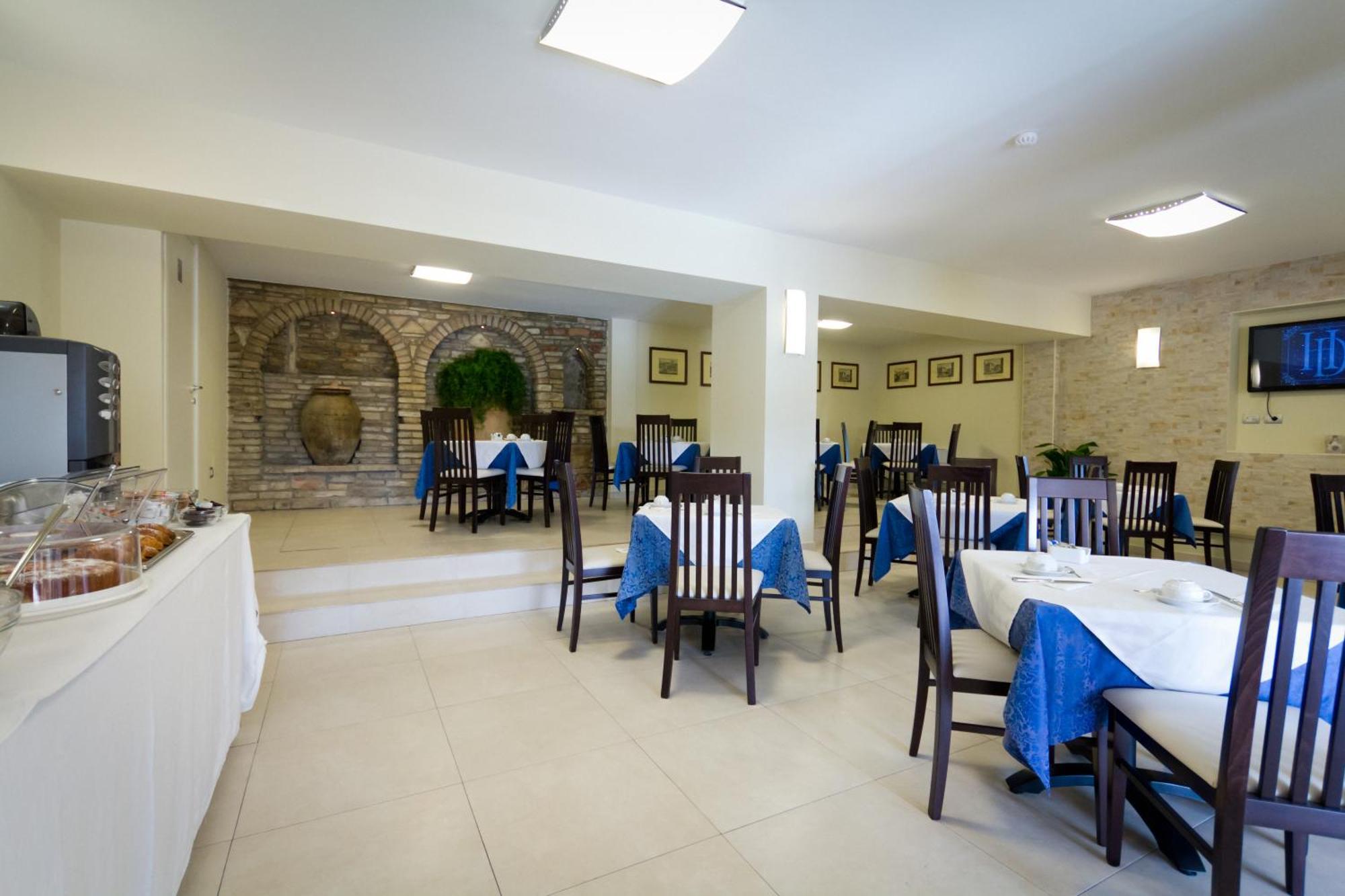 Hotel Donnini Assisi Bagian luar foto